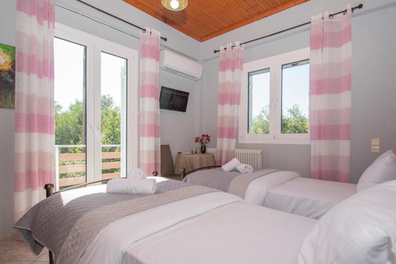 Sohoro Forest Hill Apartment By "Elite" Kampi  Kültér fotó